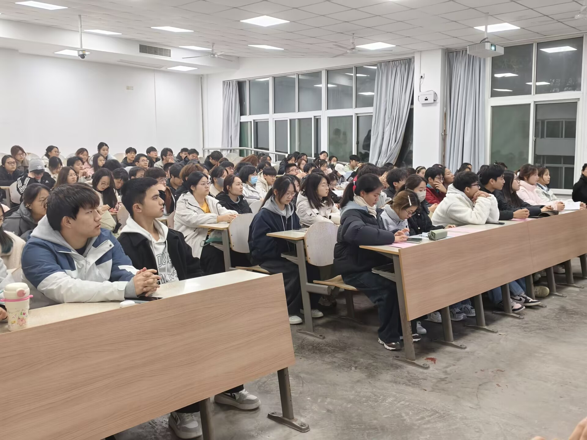 深学全会精神  凝聚奋进力量——无码流出
开展党的二十届四中全会精神学习宣讲会