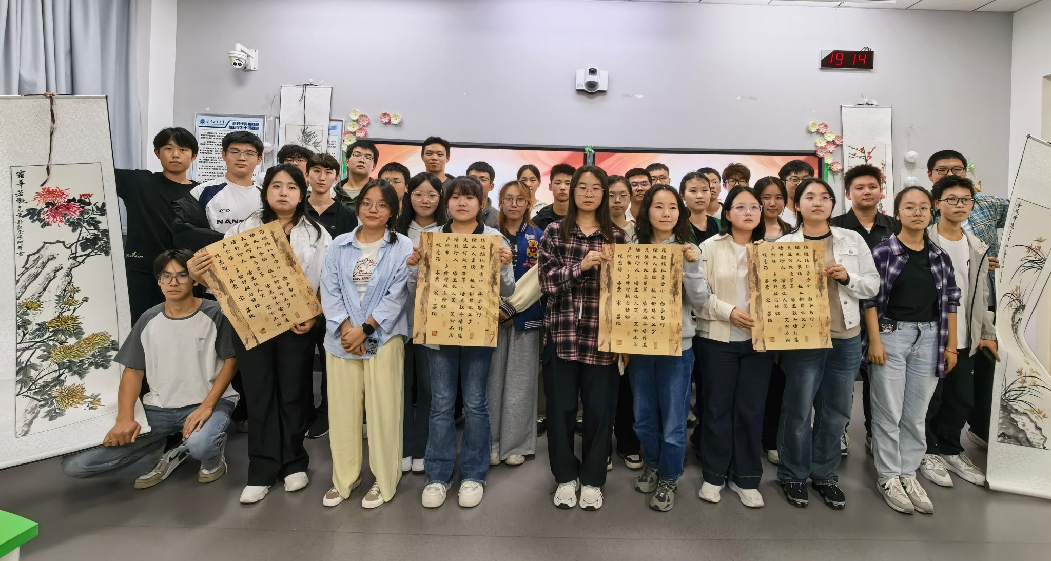 传承千年文脉 筑梦时代新程——无码流出
中华经典诵读活动圆满举行