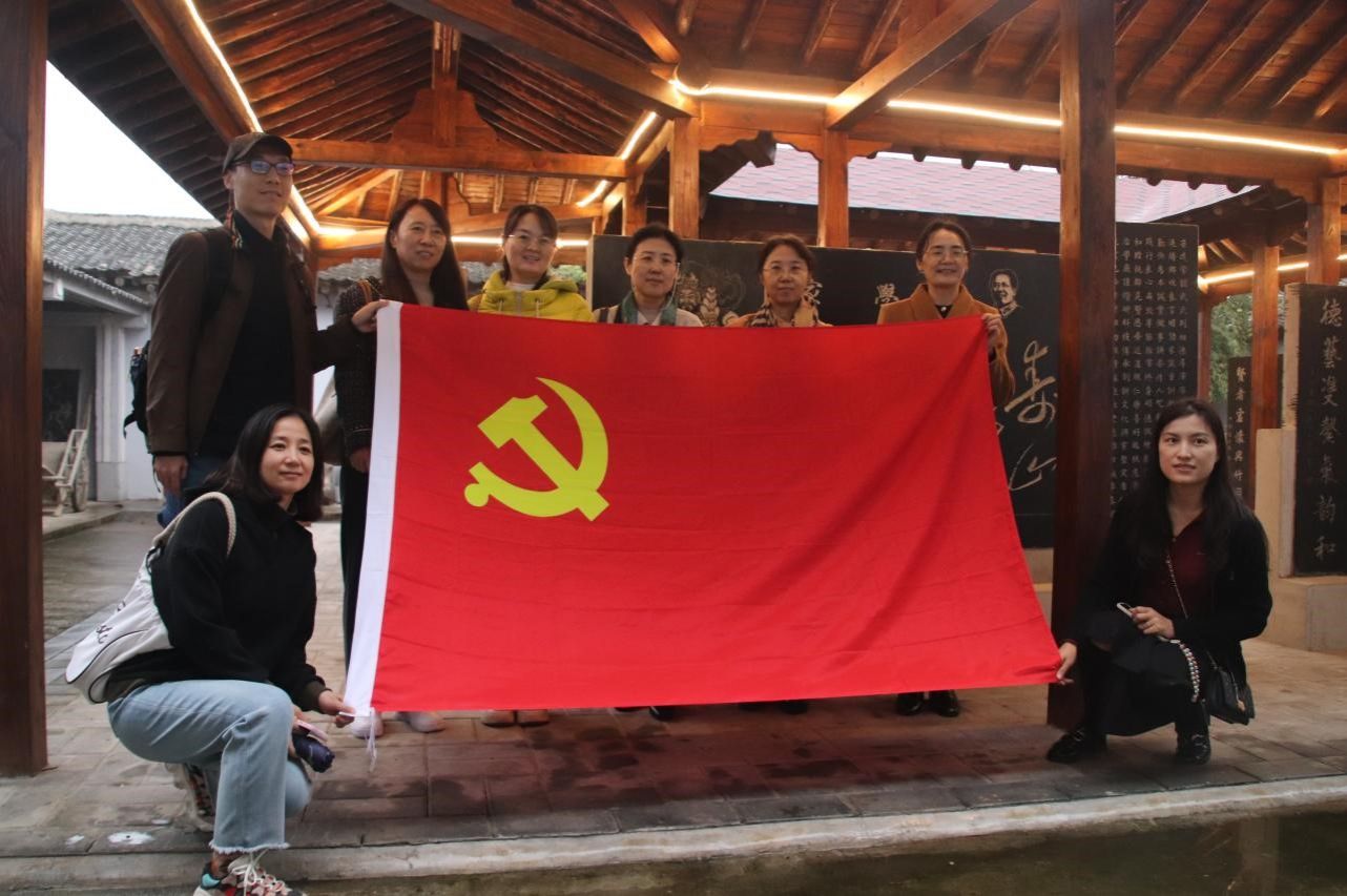 无码流出
公共外语一支部参观陕西省非遗“周至石刻”艺术馆