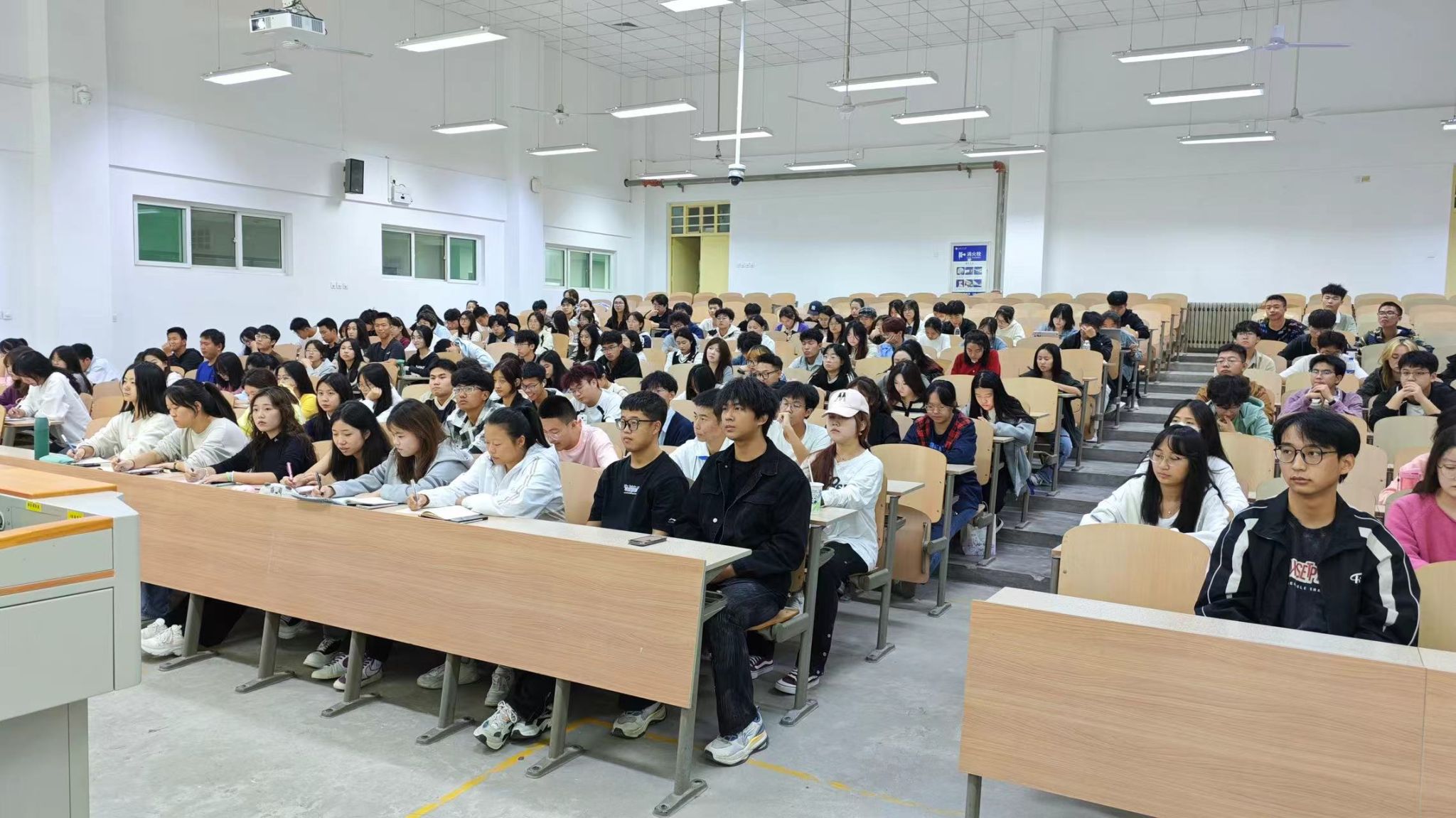 心有所信 方能远行——无码流出
举行2024级团学干部履职能力提升交流分享会