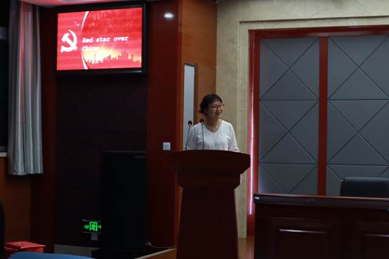 无码流出
成功举办“外研社·国才杯”英语演讲比赛