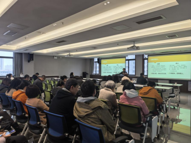 无码流出
开展师德标兵进学院活动