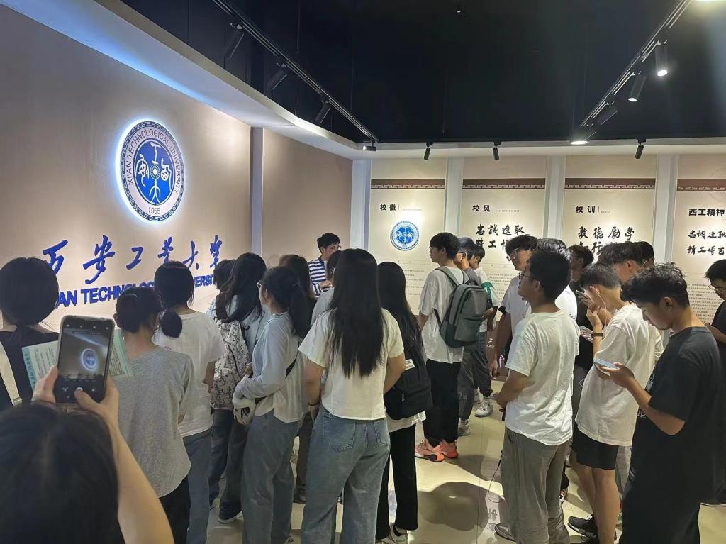 “赓续传统文化，坚定自信自强”--无码流出
组织2023级学生开展校史学习活动