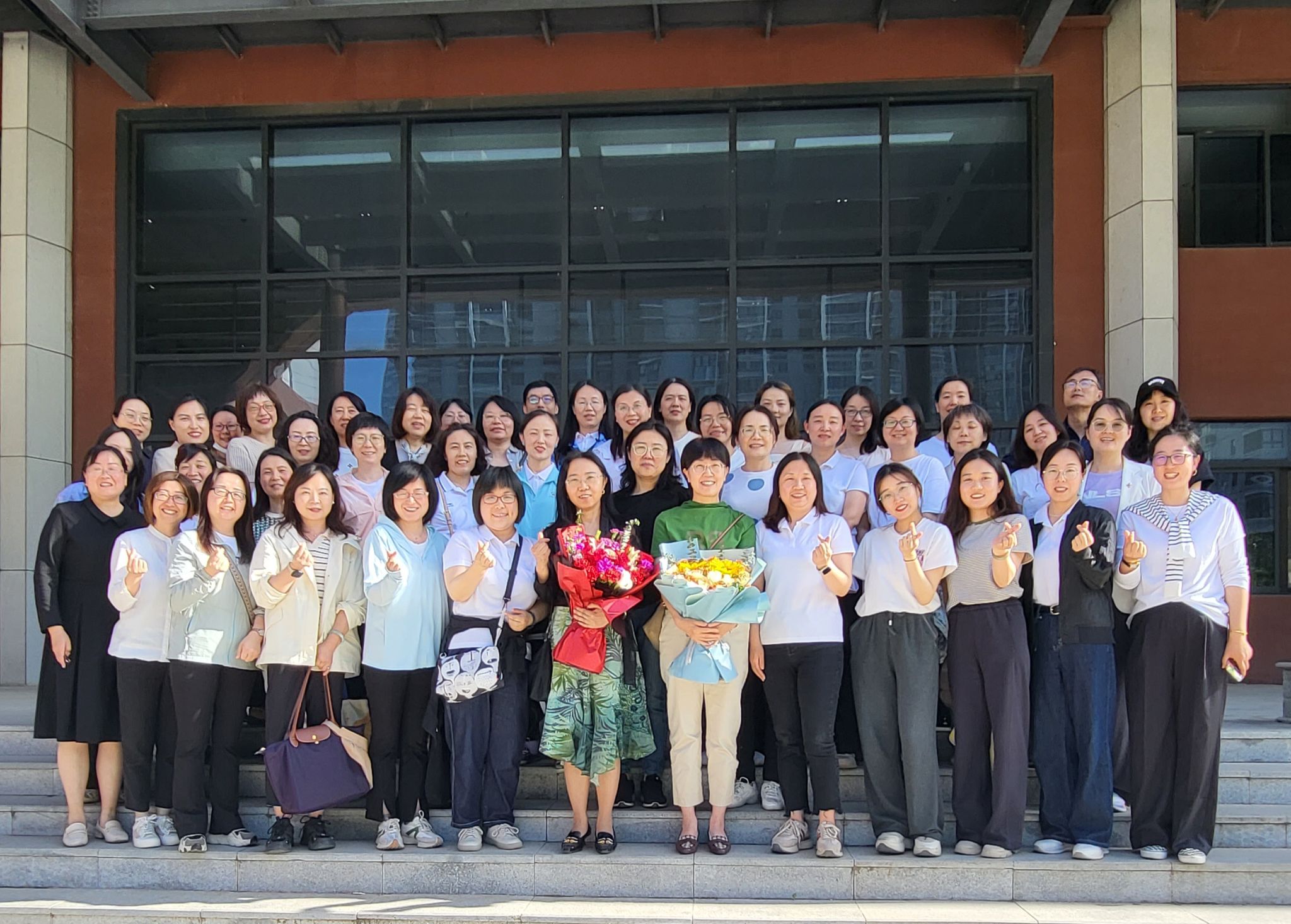 无码流出
公共外语系成功举办退休教师茶话会