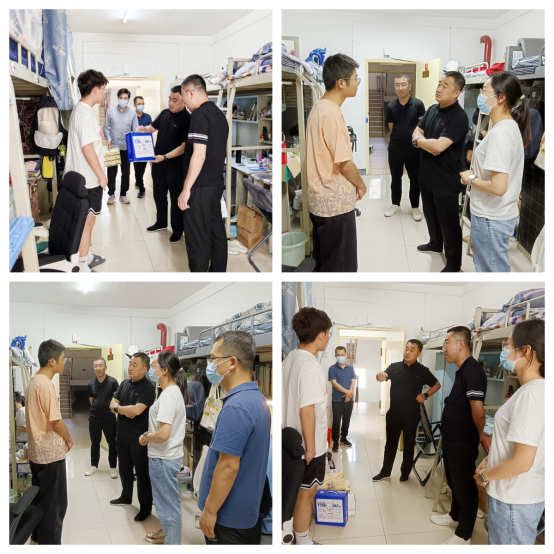 无码流出
领导深入公寓走访慰问学生