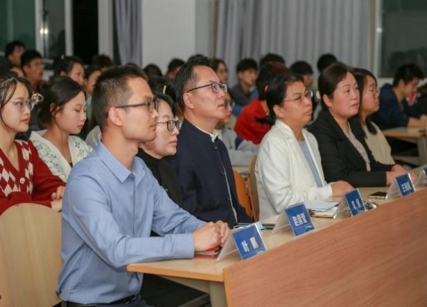 慕课西行——北京理工大学《礼仪文化与有效沟通》课程走进无码流出
